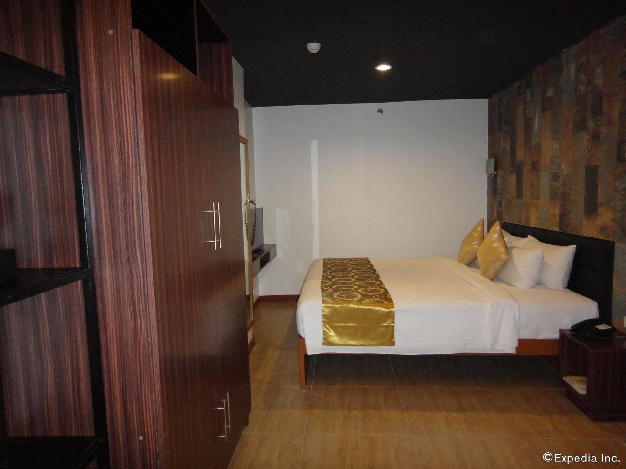 Big Hotel Себу Экстерьер фото